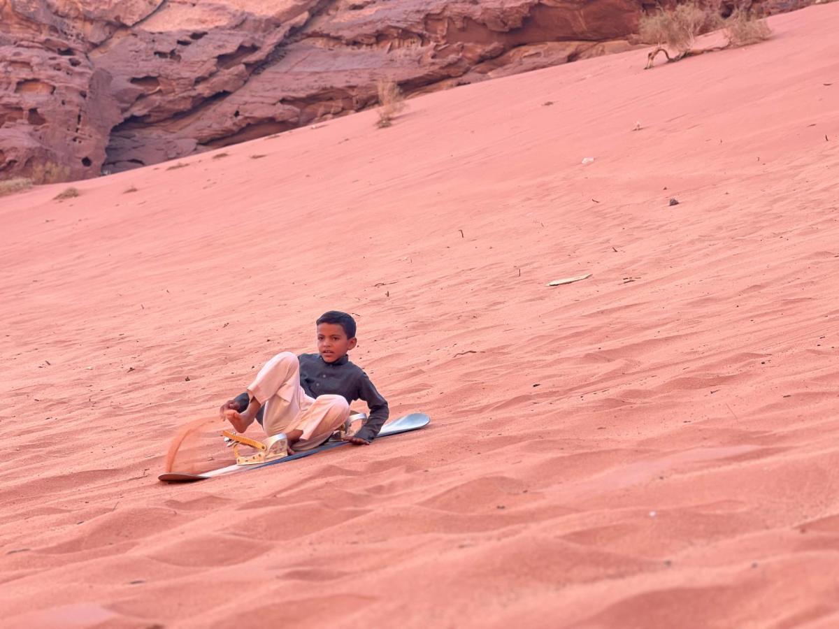 Hotel Magic Milky Way Camp Wadi Rum Esterno foto